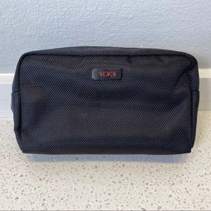 Tumi travel packing cube / bath storage / cosmetic